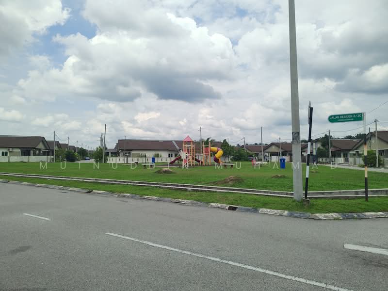 Cluster House for Sale in Sitiawan (Perak) - Muinuddin Muhamad - Exterior - PropertyGuru.com.my