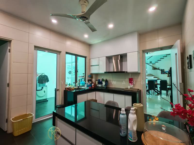 Bungalow for Rent in Ambang Botanic (Klang) - Heylen Kwang - Kitchen - PropertyGuru.com.my