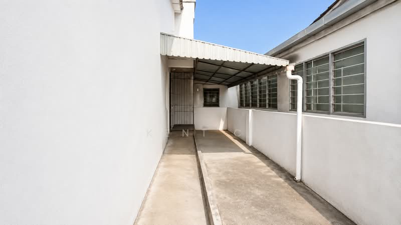 Semi-Detached House for Sale in Taman Ipoh Selatan (Ipoh) - Kent C - PropertyGuru.com.my