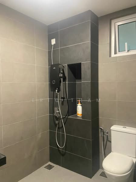 Kondominium untuk Dijual di Inspirasi - Eric Tham - Bathroom - PropertyGuru.com.my