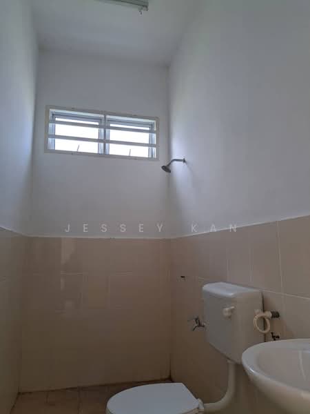 Semi-Detached House for Rent in Kuantan (Pahang) - Jessey Kan - Bathroom - PropertyGuru.com.my