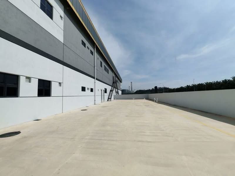 Factory for Rent in Taman Kapar Permai (Kapar) - Vivan Tan - Exterior - PropertyGuru.com.my