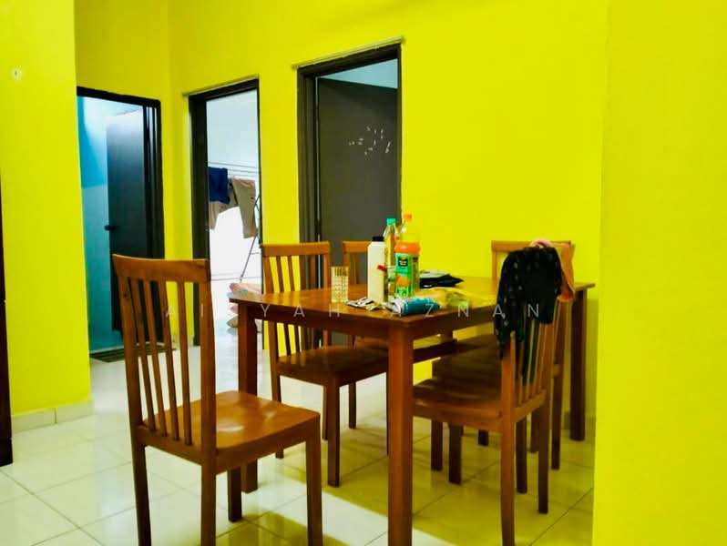 Semi-Detached House for Sale in Perkampungan Indera Sempurna (Penor) - Aisyah Aznan - Dining Room - PropertyGuru.com.my