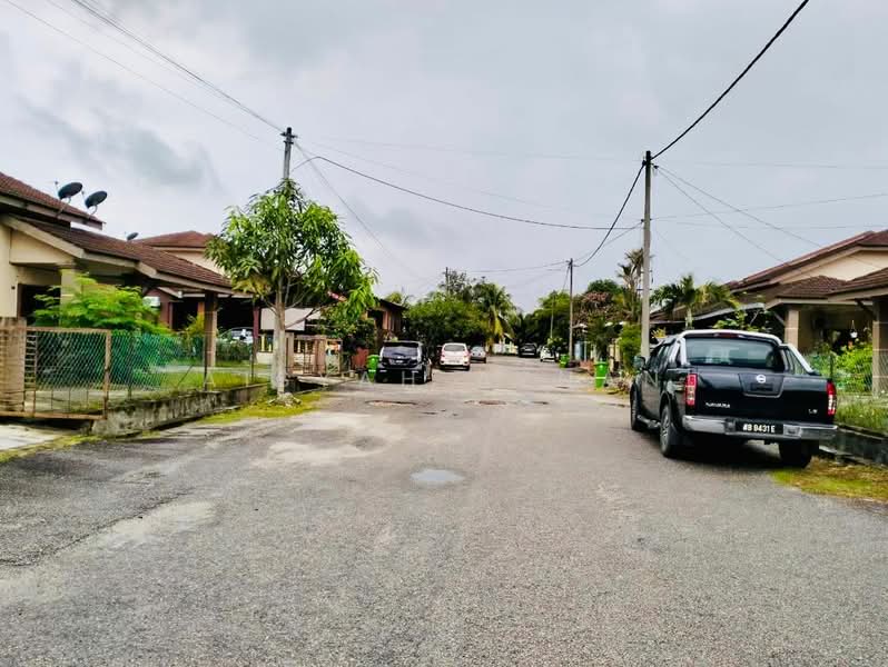 Semi-Detached House for Sale in Perkampungan Indera Sempurna (Penor) - Aisyah Aznan - Exterior - PropertyGuru.com.my