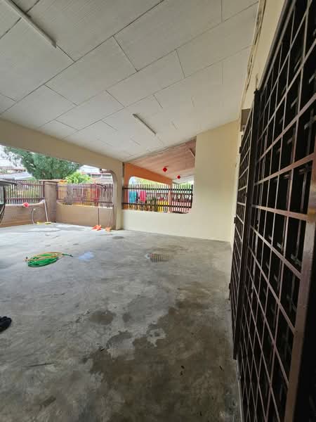 Rumah Flat untuk Disewa di Taman Perling - Kent Loi - Exterior - PropertyGuru.com.my