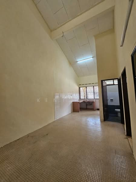 Rumah Flat untuk Disewa di Taman Perling - Kent Loi - Kitchen - PropertyGuru.com.my