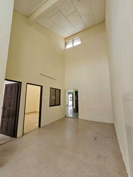 Rumah Flat untuk Disewa di Taman Perling - Kent Loi - Interior - PropertyGuru.com.my