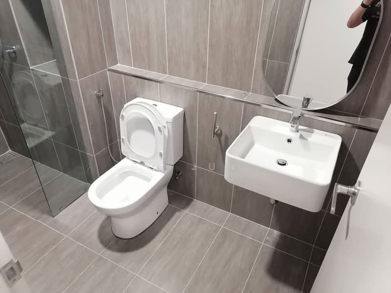 Service Residence for Rent at The Pulse Residence - Yi Jun - Bathroom - PropertyGuru.com.my