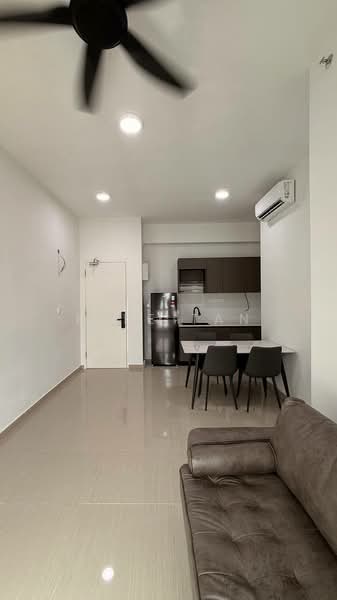 Servis Apartment untuk Disewa di Mesahill - Mike Tan - Living Room - PropertyGuru.com.my