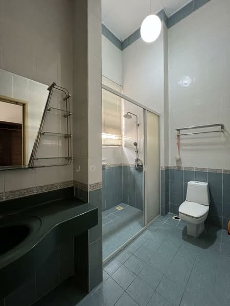 Rumah Berkembar untuk Dijual di Bandar Puteri Puchong (Puchong) - Joe ER - Bathroom - PropertyGuru.com.my