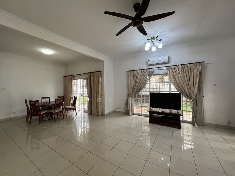 Rumah Berkembar untuk Dijual di Bandar Puteri Puchong (Puchong) - Joe ER - Living Room - PropertyGuru.com.my