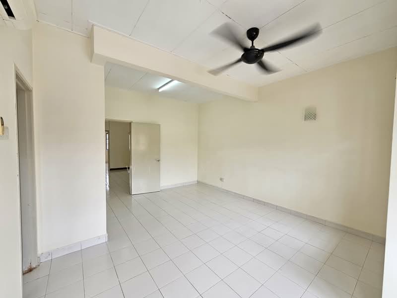 2-storey Terraced House for Rent in Bukit Jelutong (Shah Alam) - Winny Su - Interior - PropertyGuru.com.my