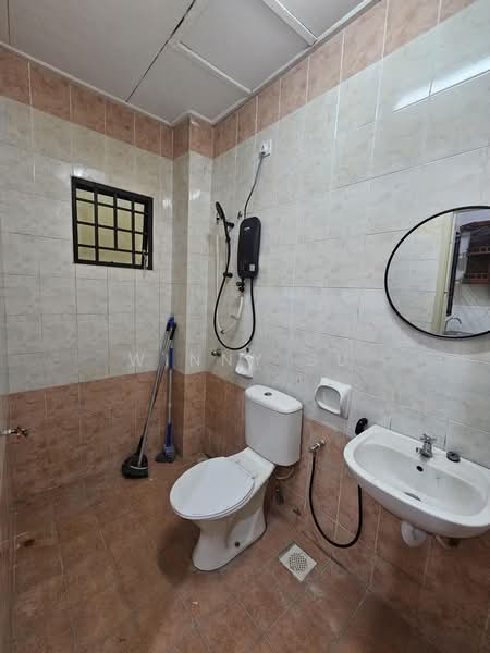 2-storey Terraced House for Rent in Bukit Jelutong (Shah Alam) - Winny Su - Bathroom - PropertyGuru.com.my