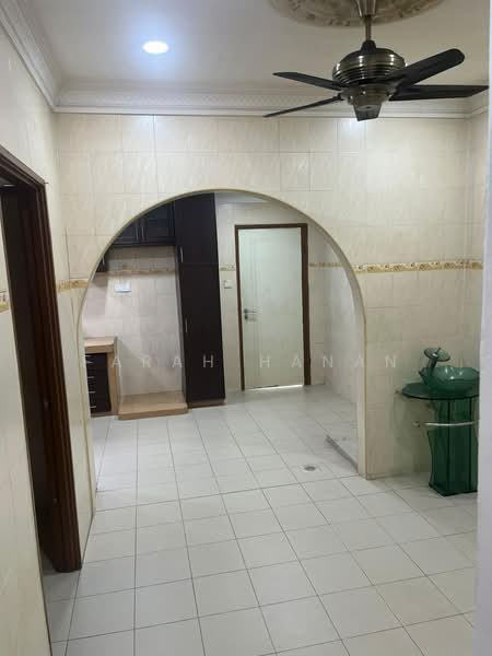 Rumah Teres 2 Tingkat untuk Dijual di Taman Pinggiran Usj (Subang Jaya) - Farah Hanan - Kitchen - PropertyGuru.com.my