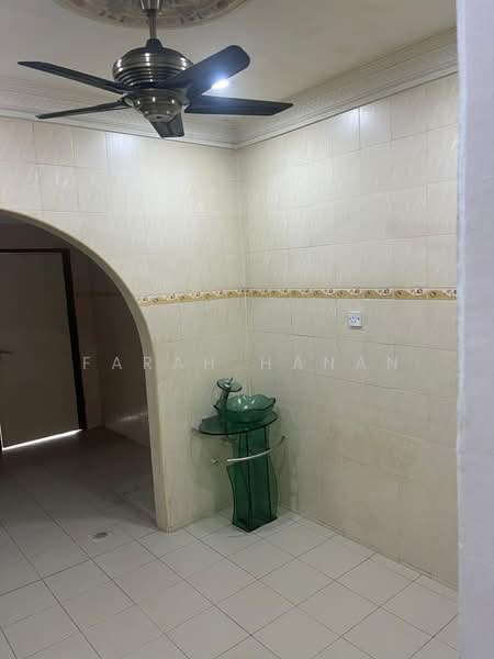 Rumah Teres 2 Tingkat untuk Dijual di Taman Pinggiran Usj (Subang Jaya) - Farah Hanan - Bathroom - PropertyGuru.com.my