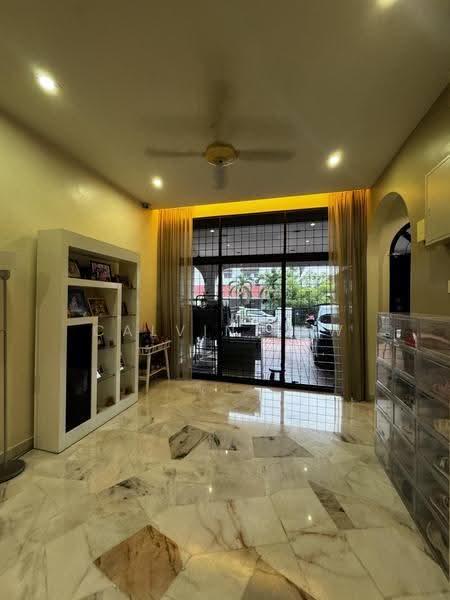 Terraced House for Sale in Taman Mayang (Petaling Jaya) - Calvin Law - PropertyGuru.com.my