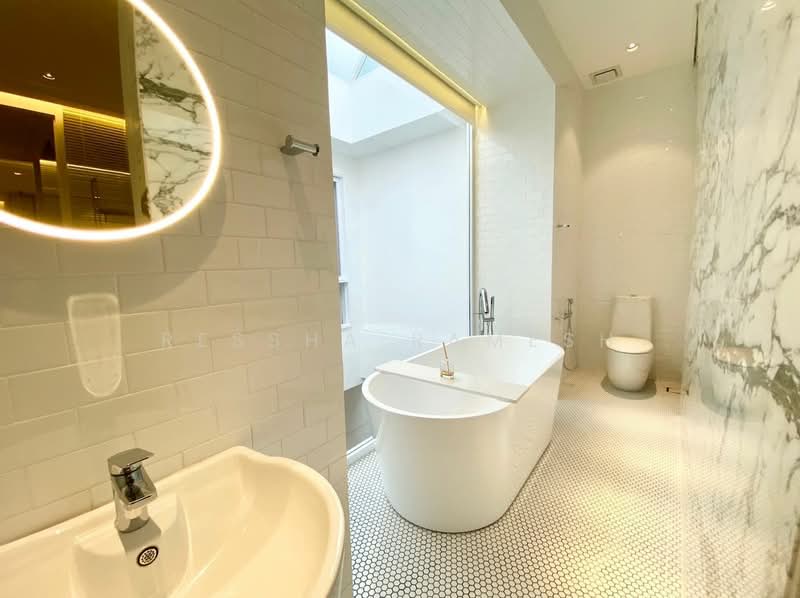 Rumah Teres 2 Tingkat untuk Dijual di George Town (Penang) - Ressha Ramesh - Bathroom - PropertyGuru.com.my