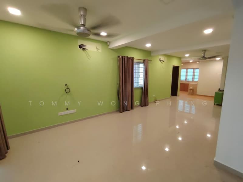 2-storey Terraced House for Sale in Taman Lestari Perdana (Seri Kembangan) - Tommy Wong Phang - Living Room - PropertyGuru.com.my