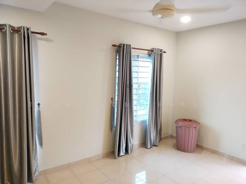 2-storey Terraced House for Sale in Taman Lestari Perdana (Seri Kembangan) - Tommy Wong Phang - Interior - PropertyGuru.com.my