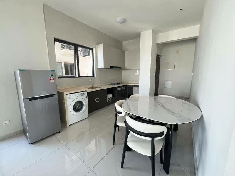 Condominium for Sale at Bay Point @ Country Garden Danga Bay - Jason Khoo - Kitchen - PropertyGuru.com.my