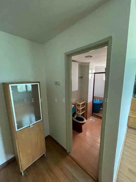 Kondominium untuk Disewa di Vista Komanwel C - Yee Yew Kho - Bathroom - PropertyGuru.com.my