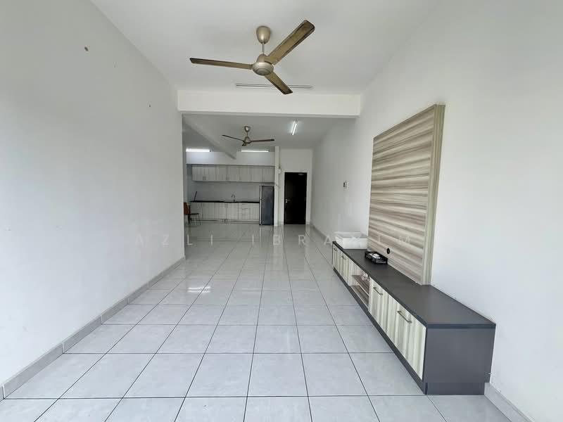 Apartment for Sale at Pangsapuri Saujana Permai 2 - Azli Ibrahim - Living Room - PropertyGuru.com.my