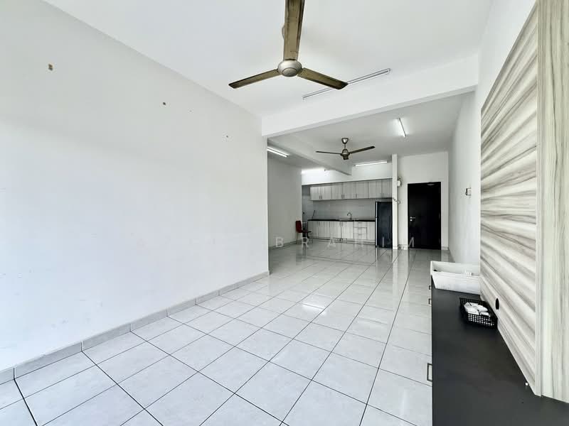 Apartment for Sale at Pangsapuri Saujana Permai 2 - Azli Ibrahim - Kitchen - PropertyGuru.com.my