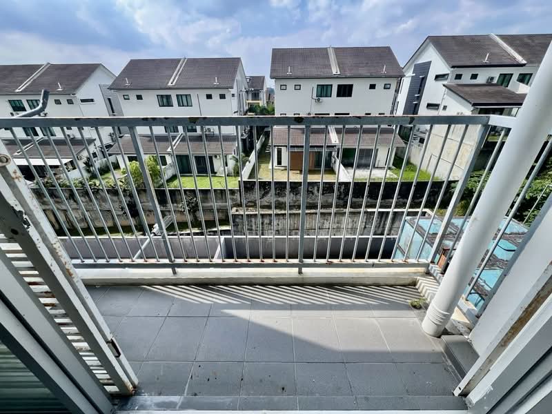 Apartment for Sale at Pangsapuri Saujana Permai 2 - Azli Ibrahim - Exterior - PropertyGuru.com.my