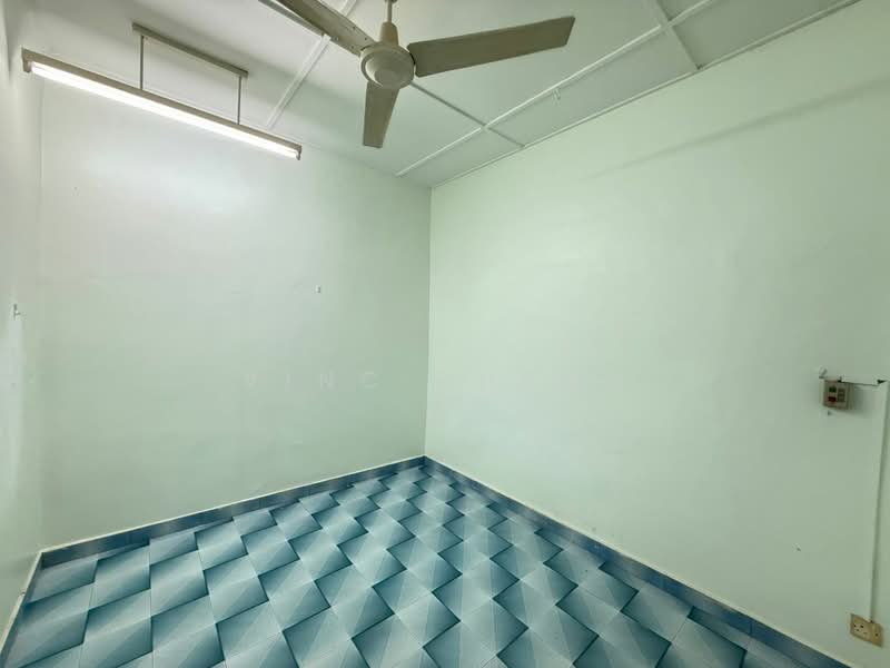 Semi-Detached House for Sale in Taman Bukit Beruang (Bukit Baru) - Vinc Pheng - Interior - PropertyGuru.com.my