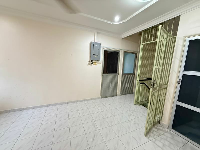 Semi-Detached House for Sale in Taman Bukit Beruang (Bukit Baru) - Vinc Pheng - Interior - PropertyGuru.com.my