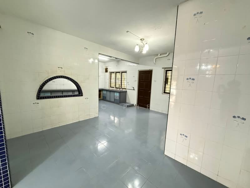 Semi-Detached House for Sale in Taman Bukit Beruang (Bukit Baru) - Vinc Pheng - Kitchen - PropertyGuru.com.my