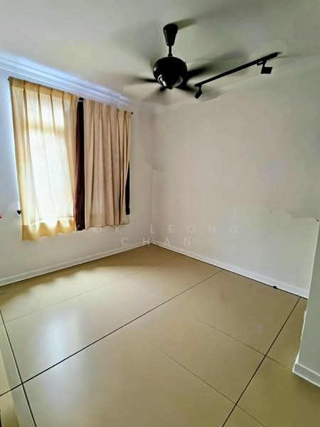 Kondominium untuk Dijual di 1120 Park Avenue - Kok Leong Chan - Bedroom - PropertyGuru.com.my