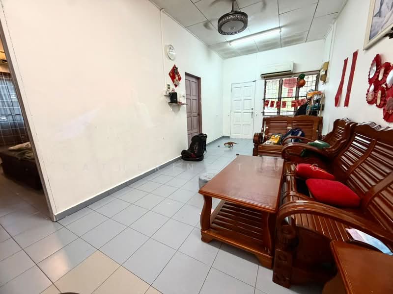 Rumah Teres 1 Tingkat untuk Dijual di Taman Johor (Tampoi) - Catherine Thung - PropertyGuru.com.my