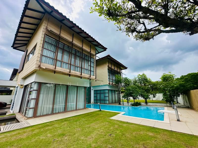 Rumah Banglo untuk Dijual di Bandar Seri Putra (Bangi) - Dinie Akmal - Exterior - PropertyGuru.com.my