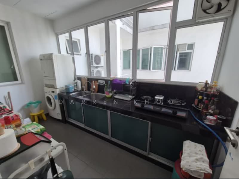 Kondominium untuk Dijual di Surian Residences - Darren Khoo - Kitchen - PropertyGuru.com.my