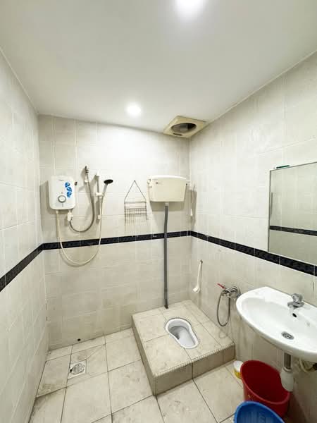2-storey Terraced House for Sale in Taman Connaught (Cheras) - Elaine Loke - Bathroom - PropertyGuru.com.my