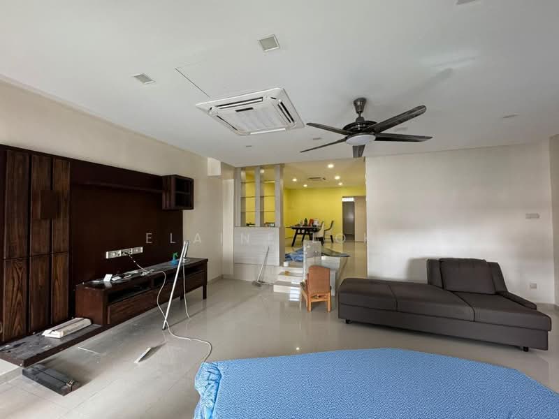 2-storey Terraced House for Sale in Taman Connaught (Cheras) - Elaine Loke - Living Room - PropertyGuru.com.my