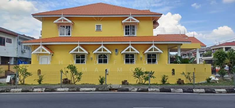 Terraced House for Sale in Klang (Selangor) - Ahmad Firdaus Mahmod - Exterior - PropertyGuru.com.my