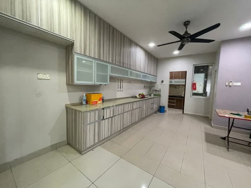 Semi-Detached House for Sale in Anggun 2 Residence (Rawang) - Tom Yip - Kitchen - PropertyGuru.com.my