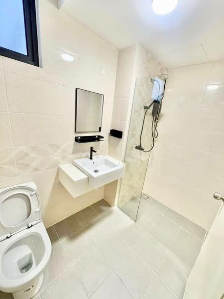 Condominium for Rent at Brezza Hill - Basri Munir - Bathroom - PropertyGuru.com.my