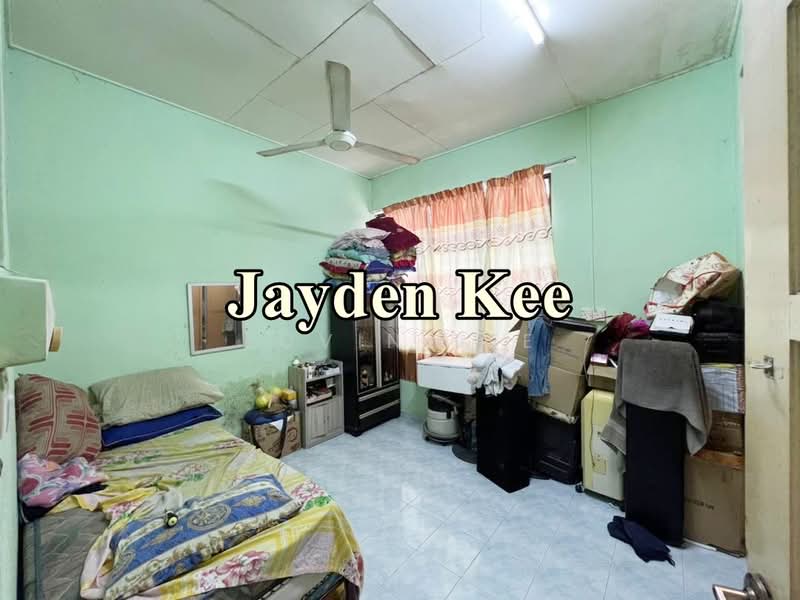 Rumah Berkembar untuk Dijual di Taman Transkrian (Nibong Tebal) - Jovin Lee - Bedroom - PropertyGuru.com.my