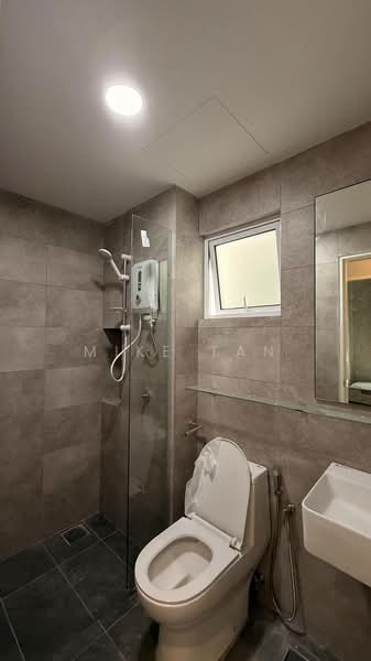 Servis Apartment untuk Disewa di Mesahill - Mike Tan - Bathroom - PropertyGuru.com.my