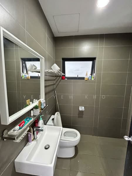 Kondominium untuk Disewa di The Havre Bukit Jalil - Yee Yew Kho - Bathroom - PropertyGuru.com.my