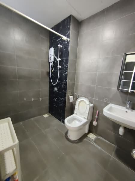 Kondominium untuk Disewa di The Havre Bukit Jalil - Yee Yew Kho - Bathroom - PropertyGuru.com.my