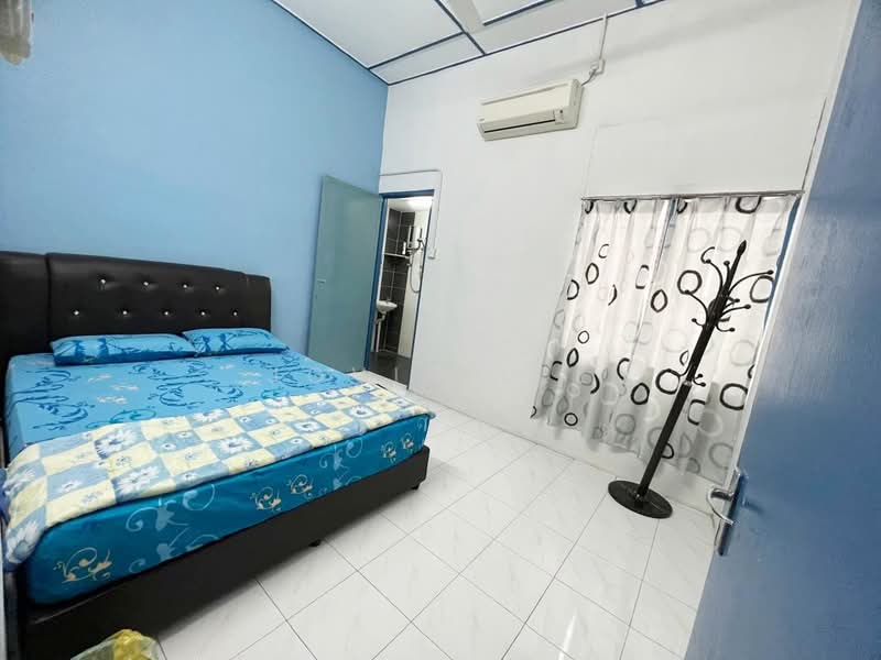 Rumah Berkembar untuk Disewa di Taman Sempadan (Nibong Tebal) - Jovin Lee - Bedroom - PropertyGuru.com.my