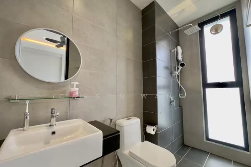 Servis Apartment untuk Dijual di Conezion Residences - Carson Wang - Bathroom - PropertyGuru.com.my