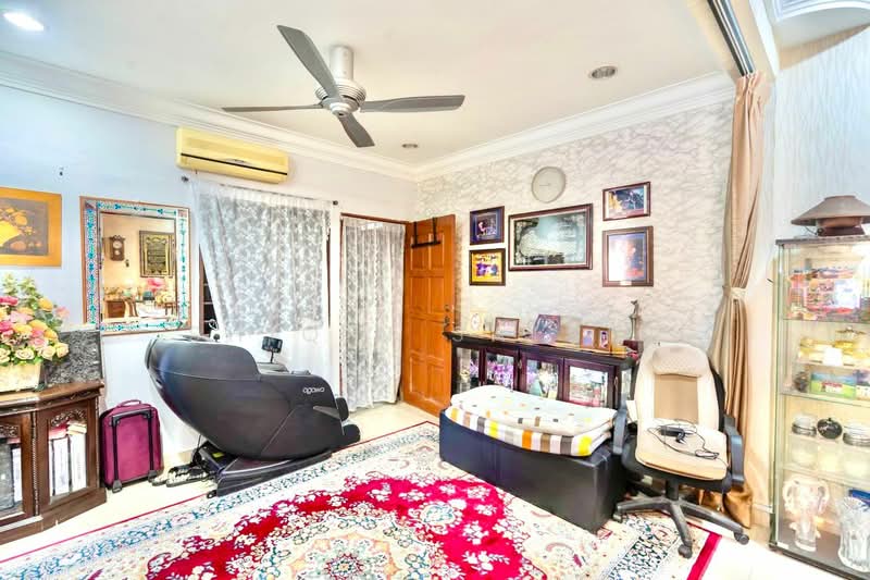 Rumah Banglo untuk Dijual di Shah Alam (Selangor) - Shiqin Saidin - Living Room - PropertyGuru.com.my