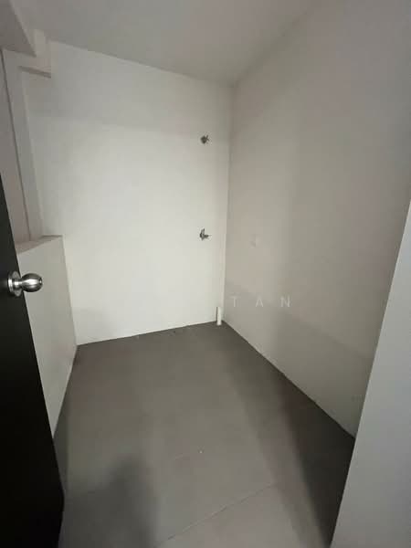 Service Residence for Sale at The Tamarind - Gina Tan - Interior - PropertyGuru.com.my