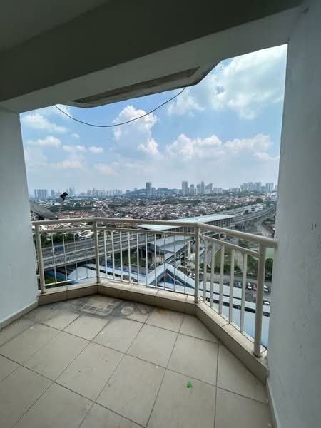 Kondominium untuk Disewa di Kepong Sentral Condominium - Annie Ng - Balcony - PropertyGuru.com.my
