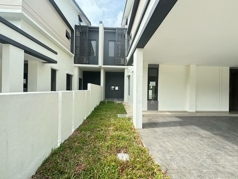 Rumah Teres untuk Dijual di Banting (Selangor) - M. Ridhwan - Exterior - PropertyGuru.com.my